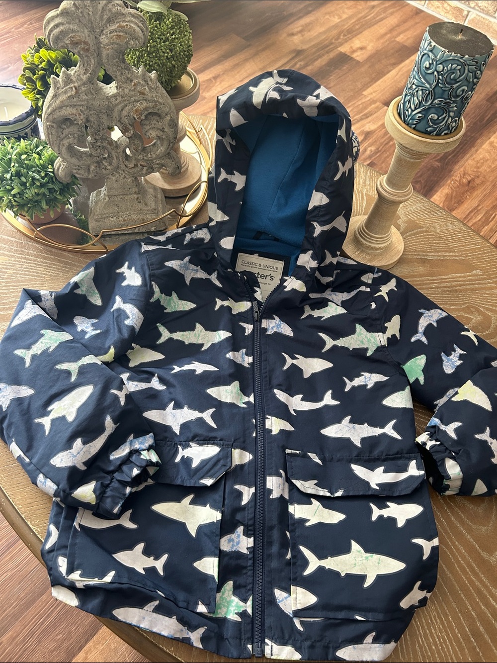 Boys Carter’s Shark Print Hooded Kids Rain Jacket Color Changing size 10